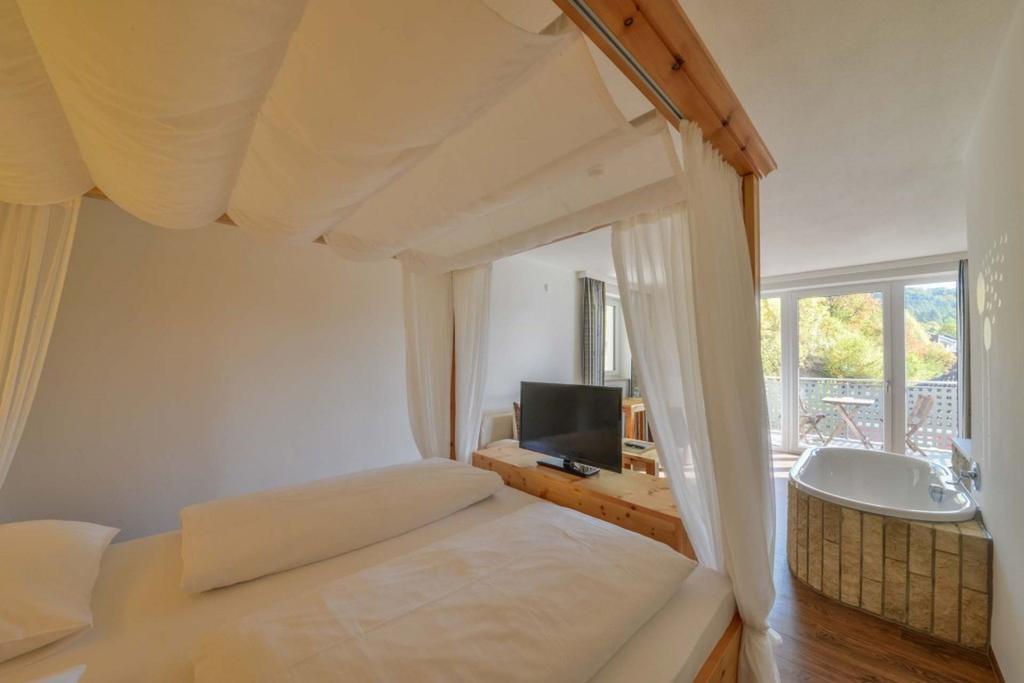 Hotel Gasthof Heckl Kinding Exterior foto
